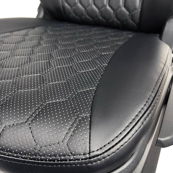 Чехлы Экокожа Ромб на Kia Spectra 2004-2011 г.в. Чехлы Экокожа Ромб на Kia Spectra 2004-2011 г.в.